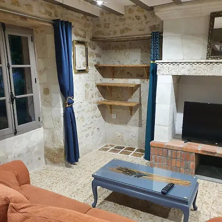 De Marcoux, Authentic And Warme House Holiday home