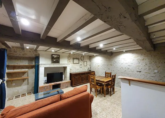 De Marcoux, Authentic And Warme House *